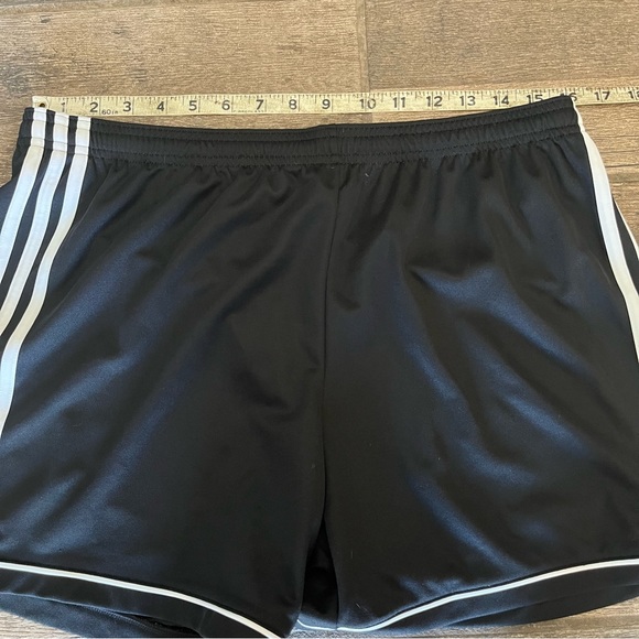 Adidas black shorts L and gray t shirt American flag logo M - Picture 9 of 9